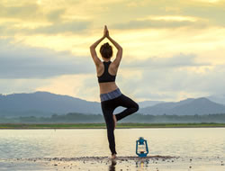 3 động tác yoga đơn giản nên tập mỗi ngày để tăng cường sức khỏe